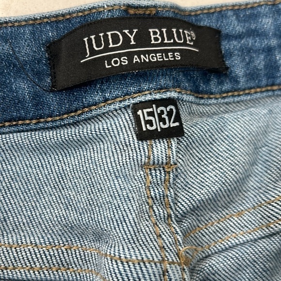 Judy Blue Boyfriend Fit Raw Hem High Waisted Distressed Jeans Medium Wash 15/32 - Picture 7 of 16